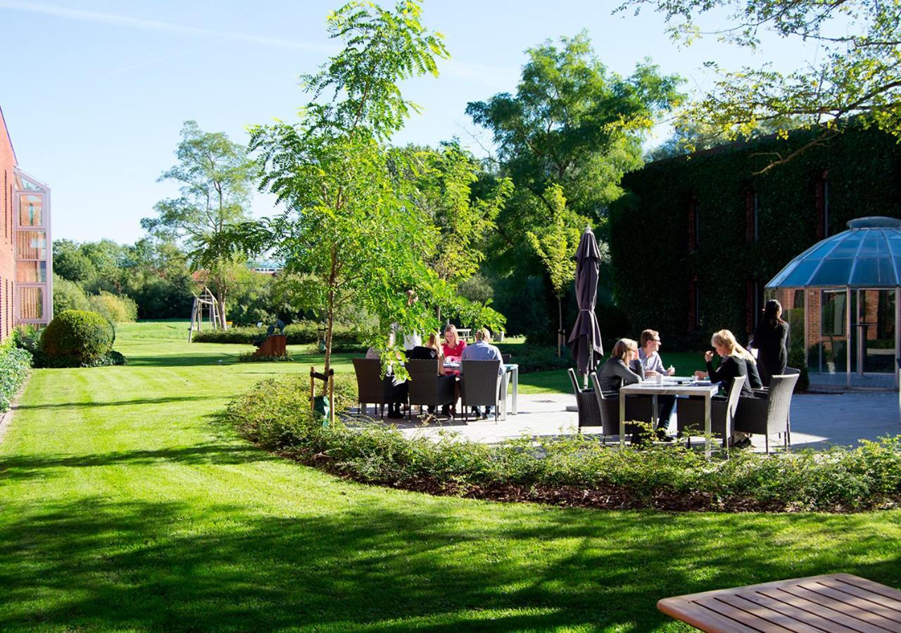Pharmakon Hotel & Conferencecenter Hillerød Exterior foto
